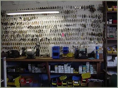 Locksmith Solution Services Burnsville, MN 952-800-2004 Locksmith Solution Services Burnsville, MN 952-800-2004 - 68-44-3